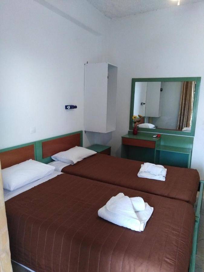 Rose Garden Rooms in Μωραΐτικα, Κέρκυρα