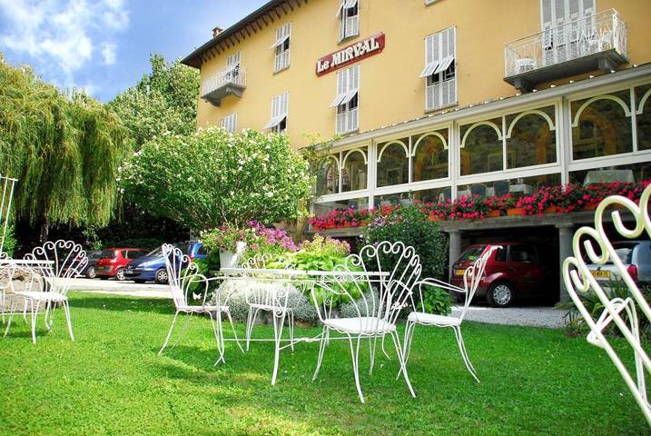 Hôtel pour 2 personnes, avec vue ainsi que terrasse et jardin à La Brigue - 4