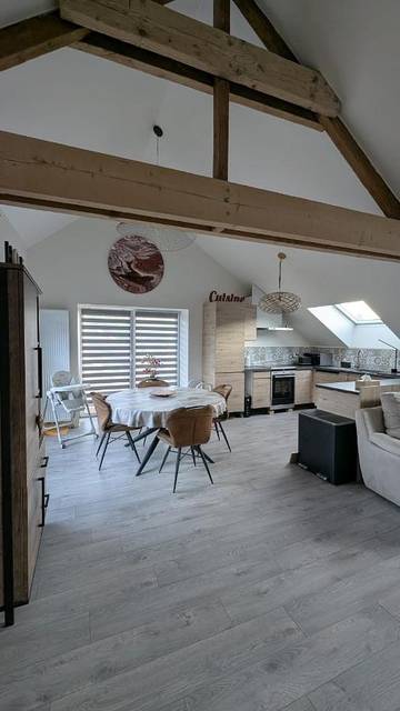 Gîte pour 2 personnes, avec terrasse et vue dans Polleur