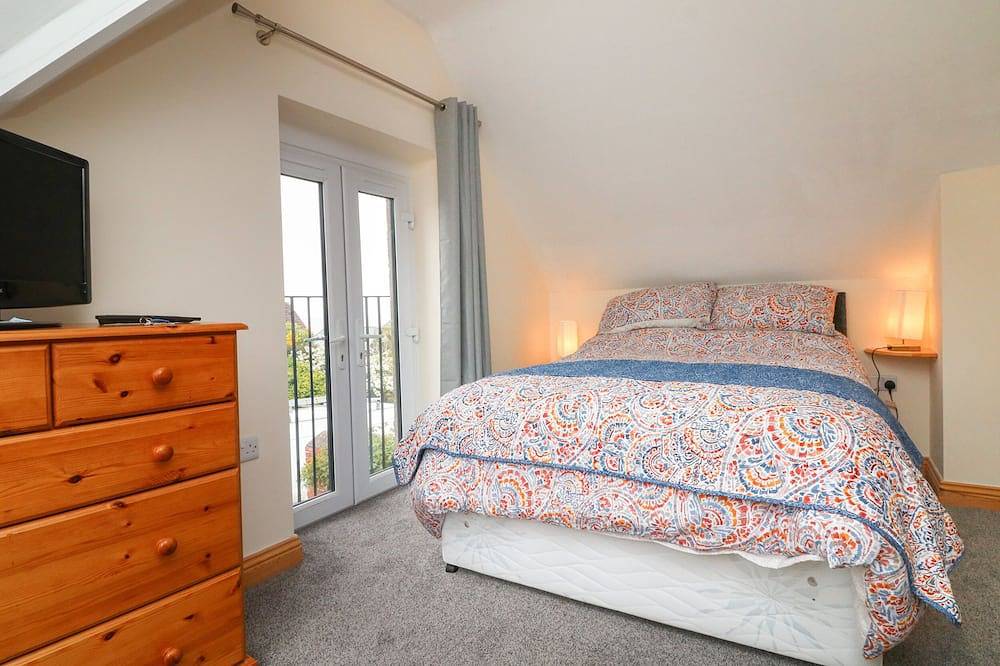 Hill Coach House, pet friendly, country holiday cottage in Watchet in Watchet, Somerset