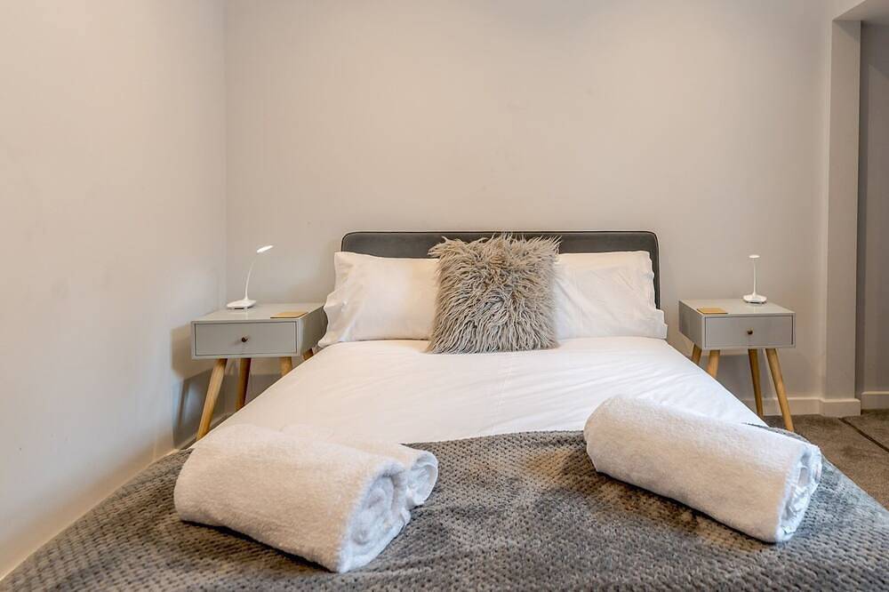 Entire apartment, 5A One Bedroom Modern Town Centre Apartment - Pass the Keys in Shrewsbury, Shropshire