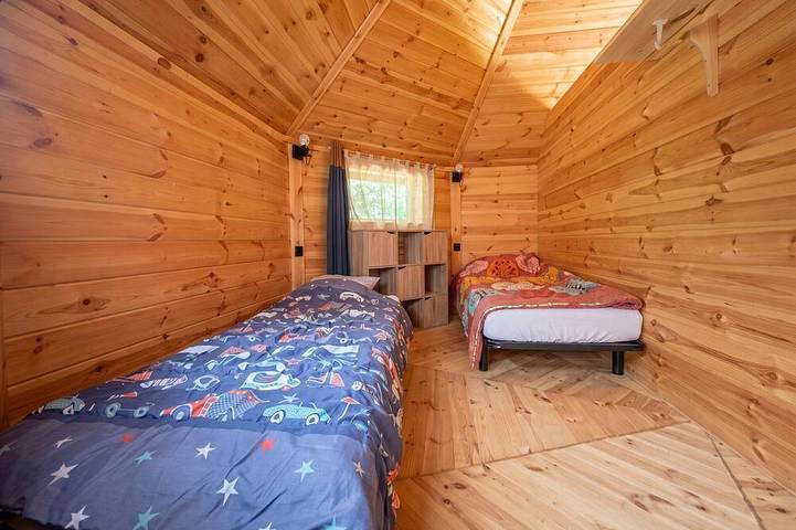 Gîte pour 4 personnes, avec Terrasse et Piscine à Chazemais - 3