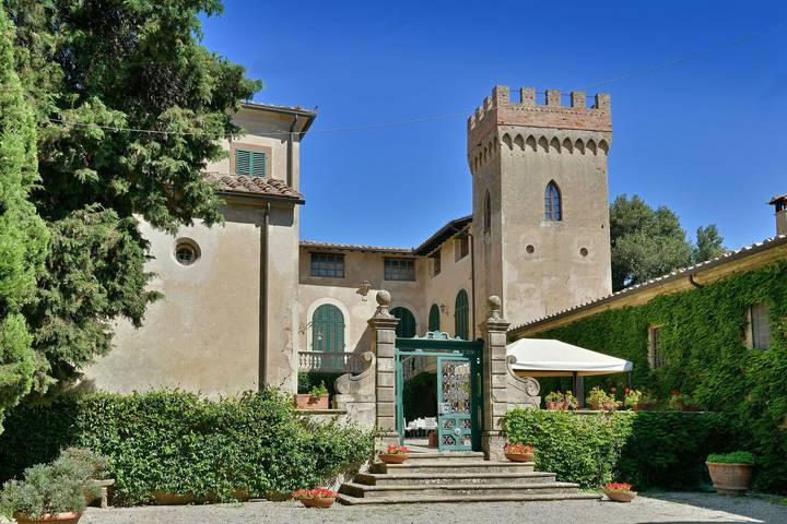 Torre Di Montelopio in Peccioli, Pisa e dintorni