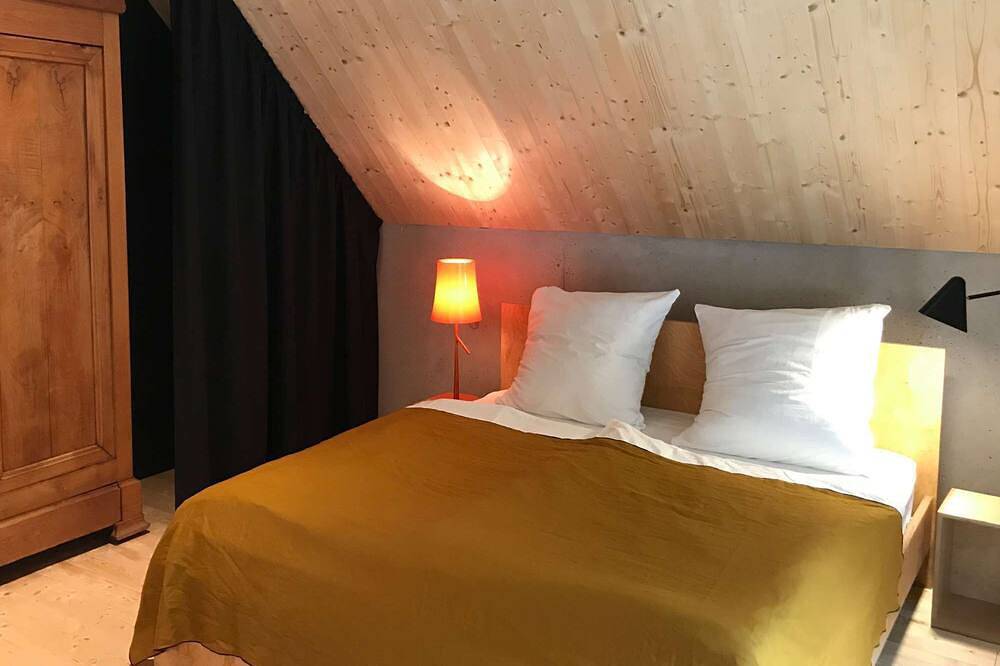 Ganze Wohnung, Burgstrasse Apartment Ost mit Garten und Sauna in Altleiningen, Saar-Nahe-Bergland