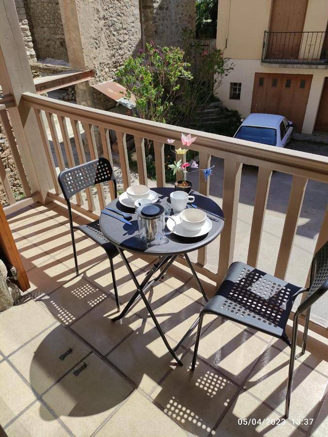 Gîte pour 2 personnes, avec vue et terrasse, animaux acceptés dans Office De Tourisme De Vernet Les Bains