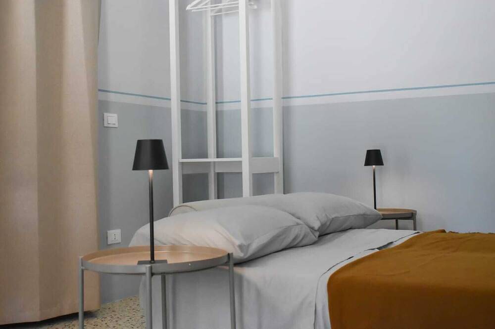House the square in Cutrofiano, Lecce Provinz