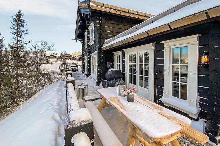 Feriehus for 11 personer, med sauna, dyr tillatt i Vinje