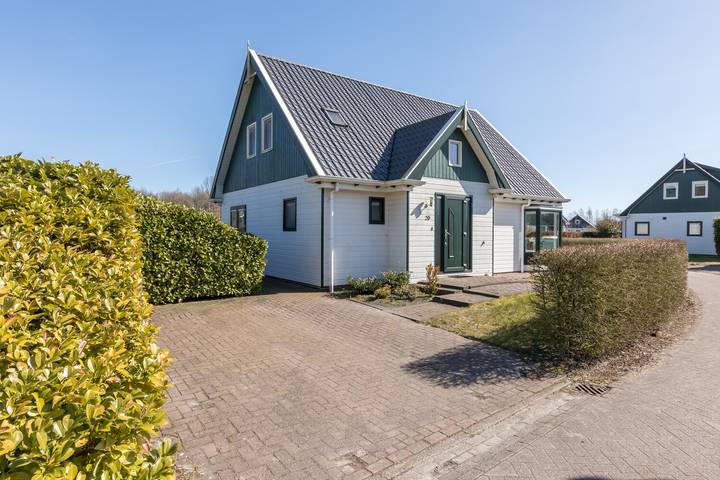 Villa voor 6 personen, with Balkon/Terras and Terras as well as Tuin in Drenthe