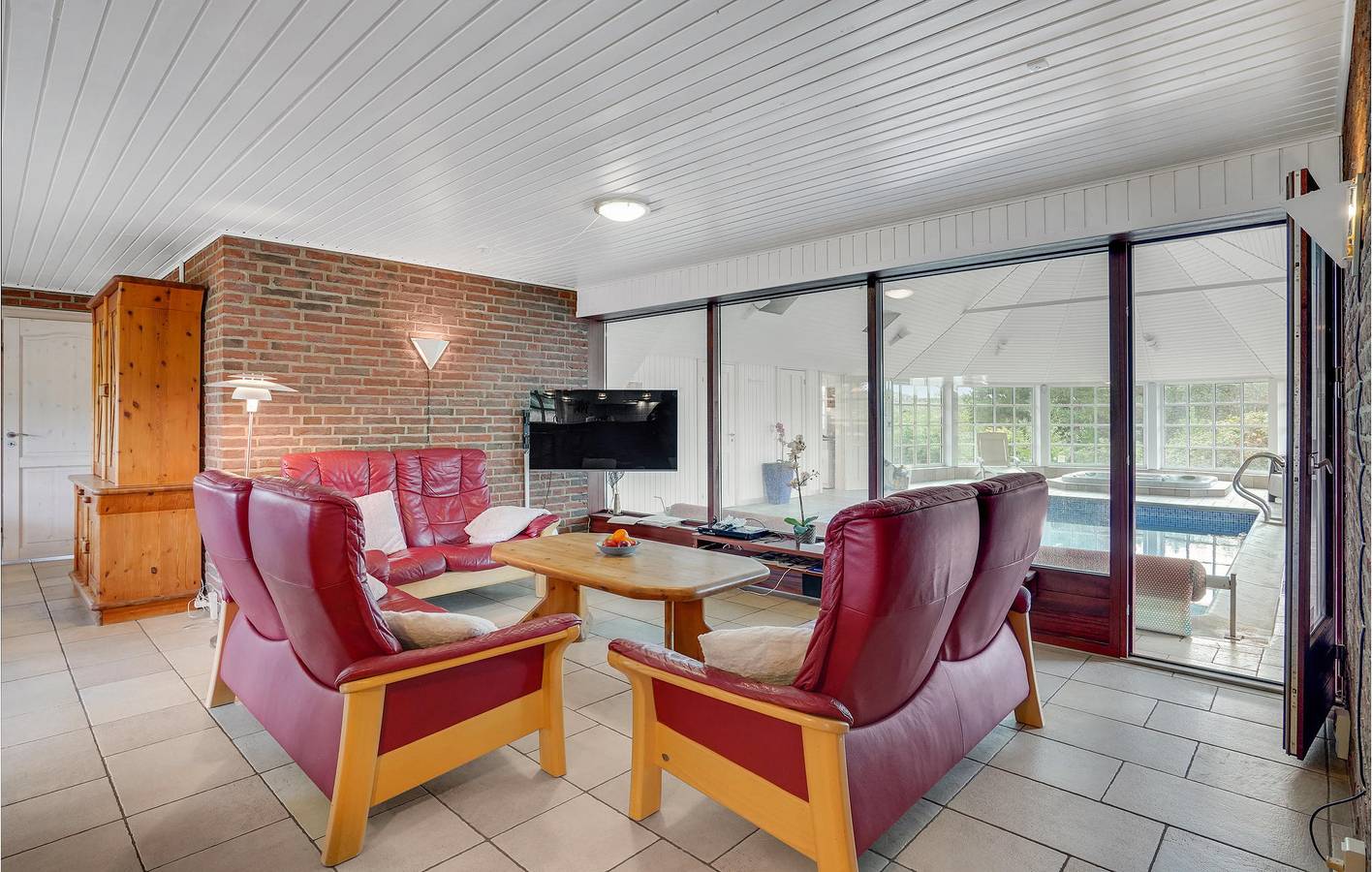 Ferienhaus für 10 Personen mit Pool in Sønderstrand, Tagholm