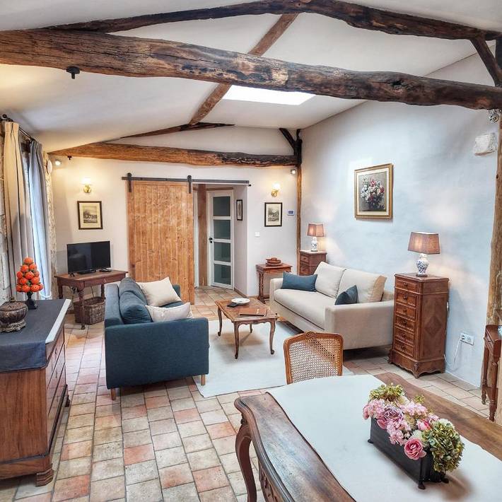 Location de vacances pour 2 personnes, avec terrasse et jardin à Ribérac - 2