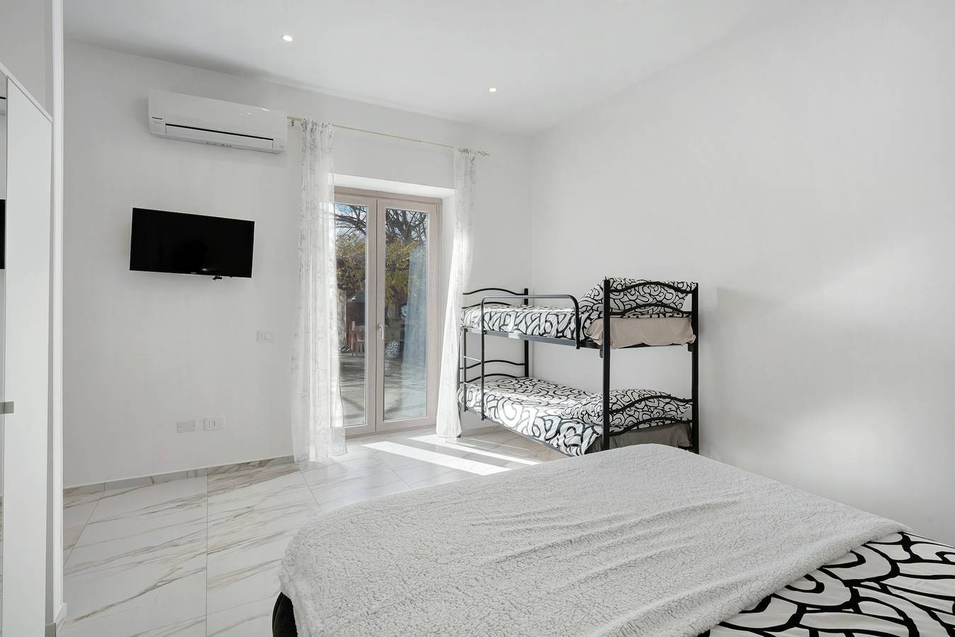 Casa de Huéspedes 'Sole' con vistas a las montañas, Wi-Fi y aire acondicionado in Pianillo, San Lazzaro