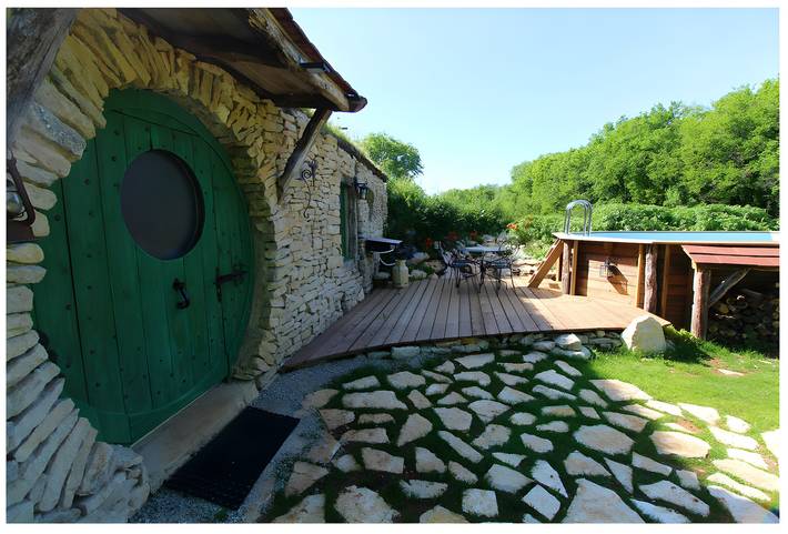 Location de vacances pour 4 personnes, avec Jacuzzi et Jardin à Lavaurette