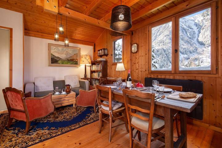 Chalet du Glacier Cosy Alpine style, Sleeps 4 in Chamonix, Mont-Blanc-Massiv