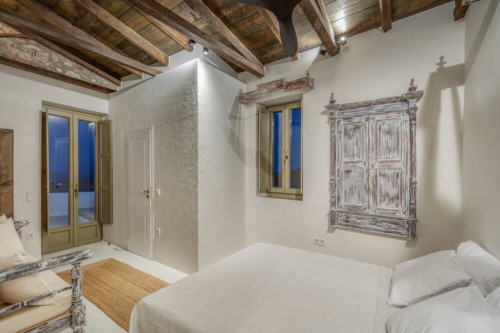 Entire apartment, My Secret Mojo 2 – Stylish Serifos Home with Balcony & En-Suite Comfort in Cyclades
