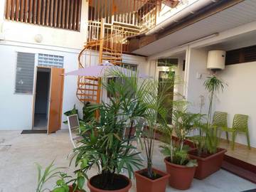 Gîte pour 2 personnes, avec terrasse, animaux acceptés à Cayenne