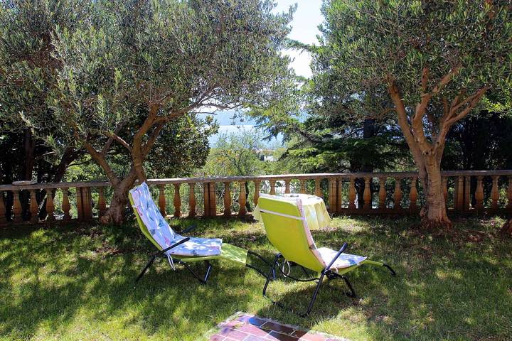 Ferienhaus für 2 Personen, mit Garten in Kvarner Bucht