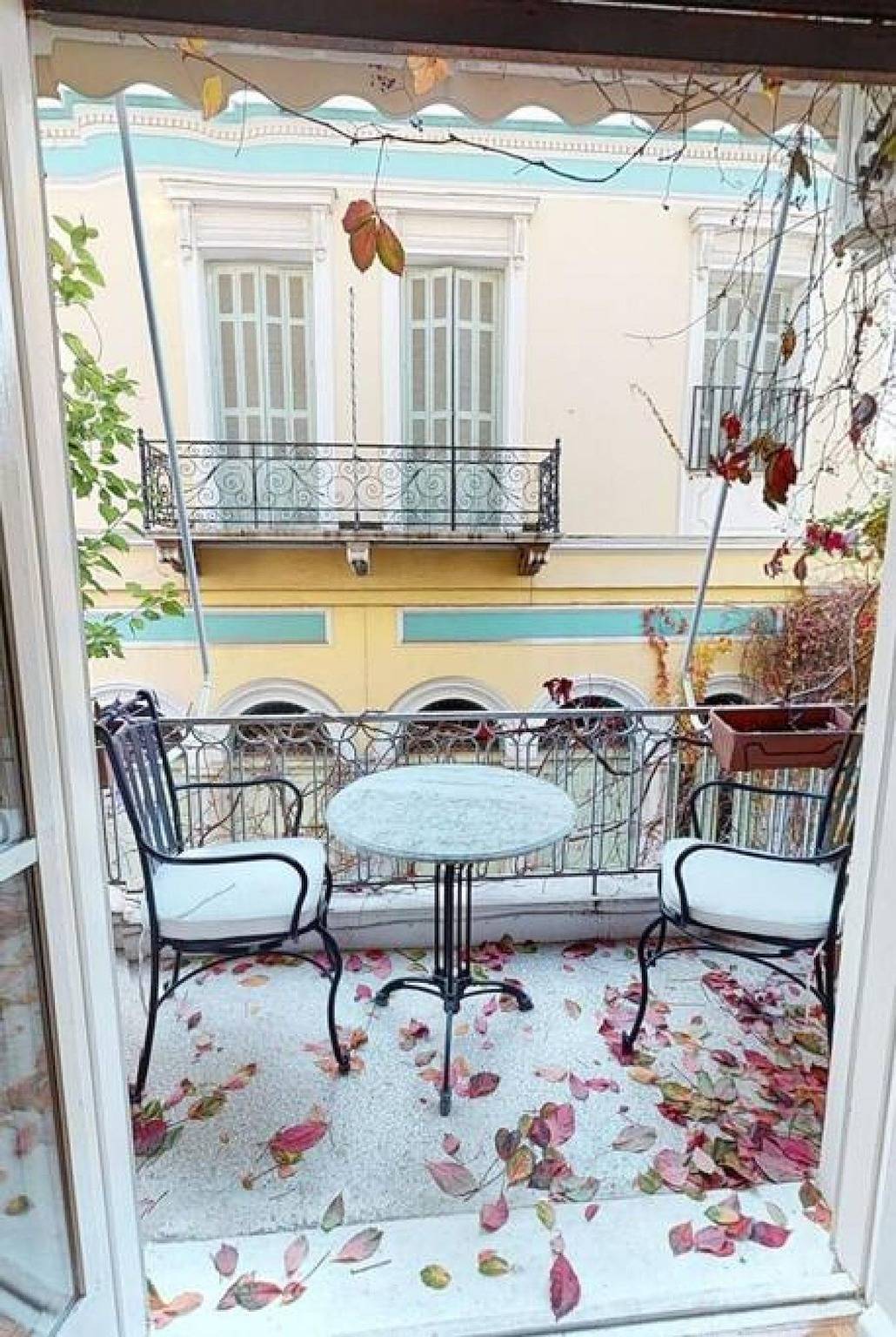 Ganze Wohnung, Ferienwohnung für 10 Personen mit Balkon in Zentral-Athen, Athen