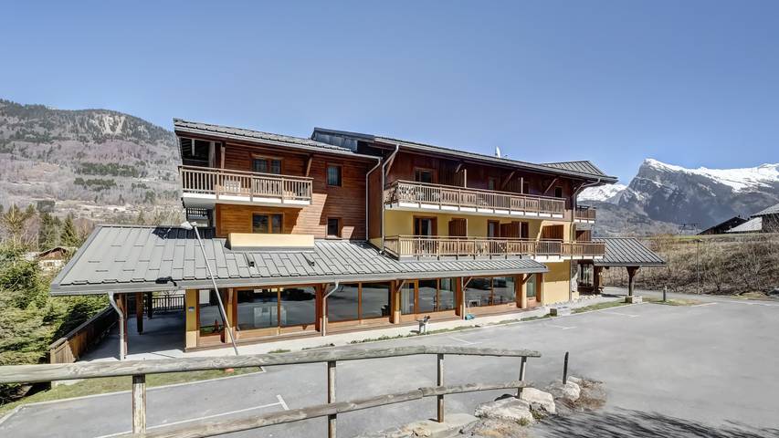 Gîte pour 2 personnes, avec balcon, adapté aux familles à Morillon - 2