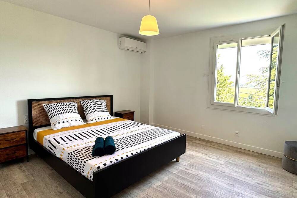 Villa in the countryside with plenty of space. 2 minutes from Castelnaudary. in Castelnaudary, Carcassonne region
