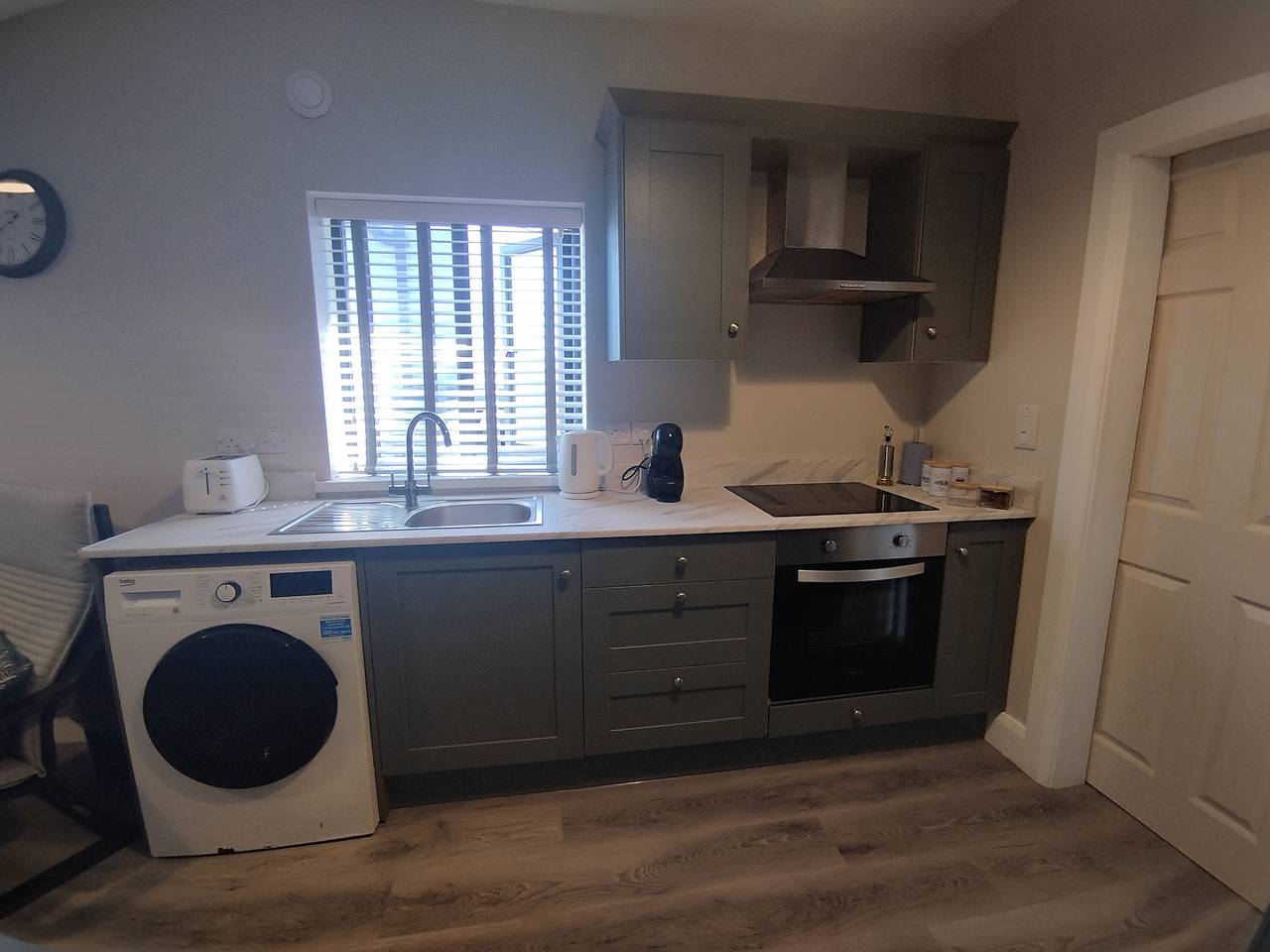 Ganze Ferienwohnung, Ferienwohnung für 4 Personen mit Garten in Selerna ED, Connemara