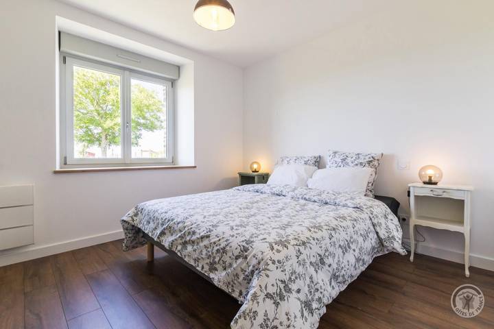 Gîte pour 6 personnes, avec terrasse et jardin à Pontorson - 4