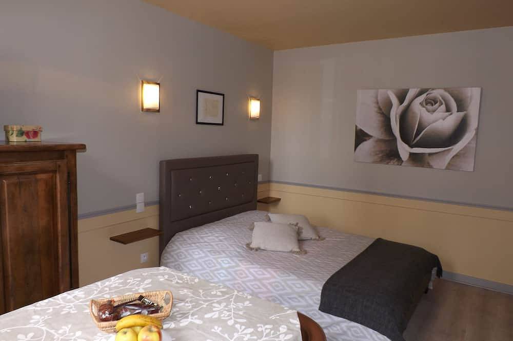 Stylish furnished room price shock in Fougères, Fougères-Vitré