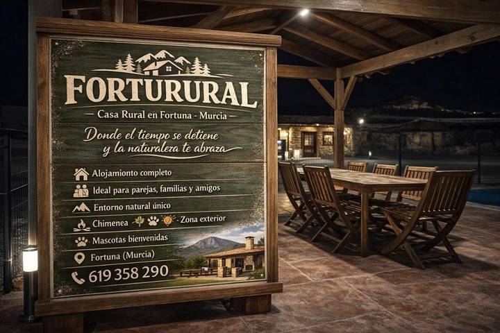 Location de vacances pour 8 personnes, avec vue ainsi que jardin et piscine, animaux acceptés à Fortuna - 2