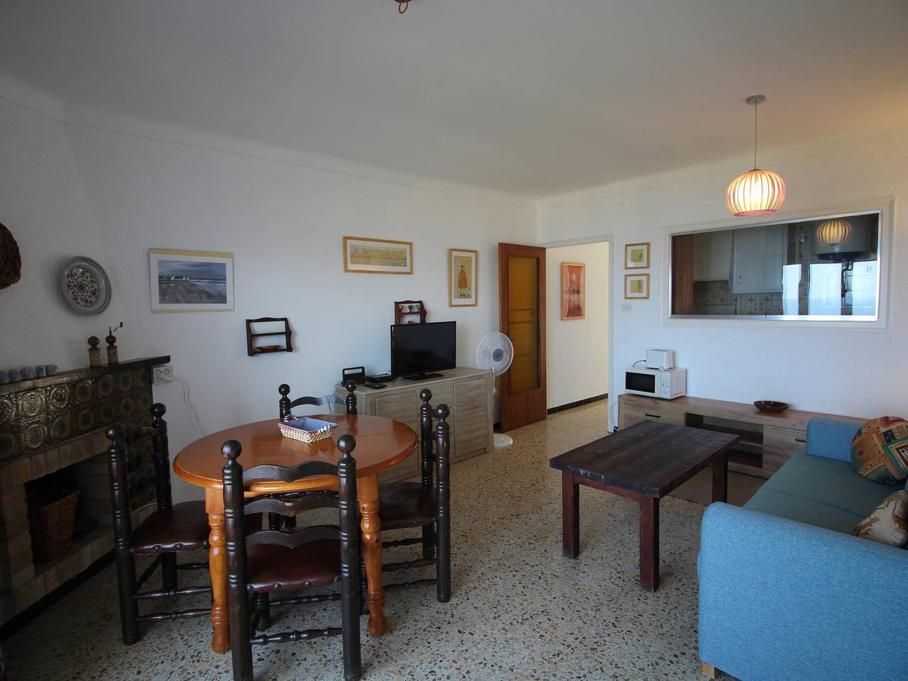 Appartamento intero, Sea View Apartment, Parking Included, Pets Allowed in Llanca, Upper Empordà