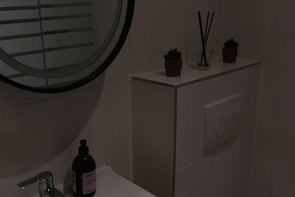 Urban Room Vienna - Slim in Gerasdorf bei Wien, Wien-Umgebung
