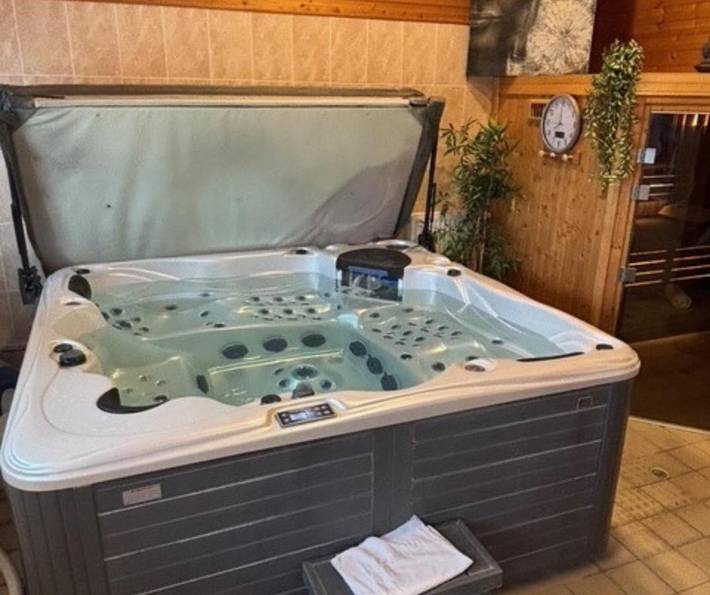 Hôtel pour 2 personnes, avec jacuzzi ainsi que jardin et sauna à La Rivière-Saint-Sauveur - 2