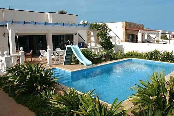 Villa pour 6 personnes, avec jardin - 1