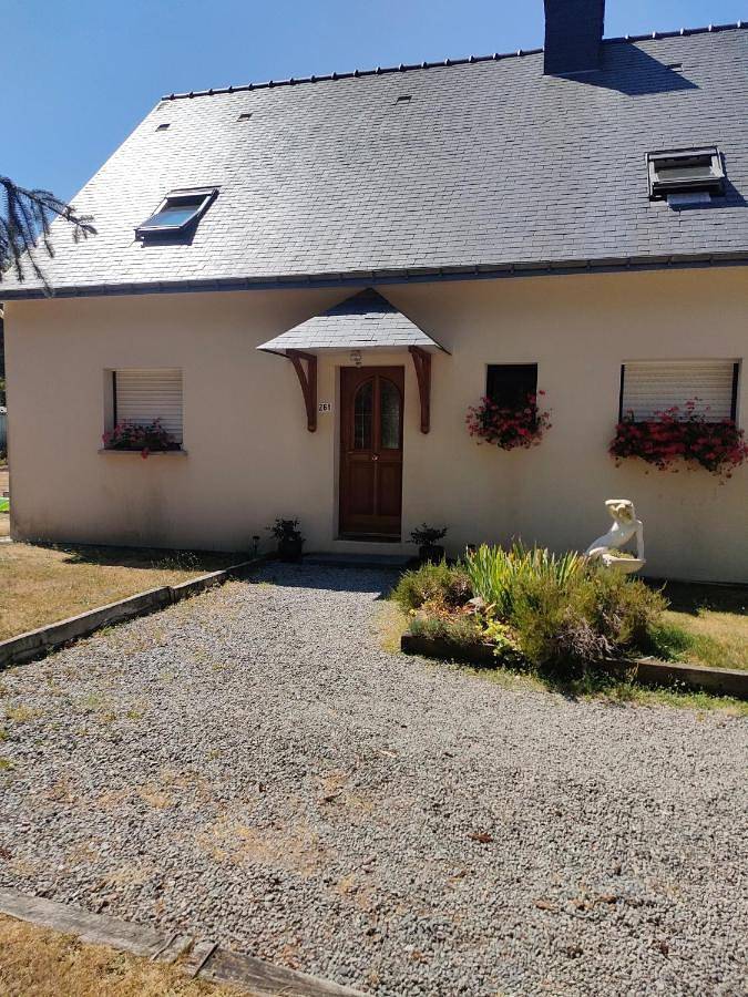 Gîte pour 2 personnes, avec Terrasse ainsi que Jardin et Vue à Allaire - 3
