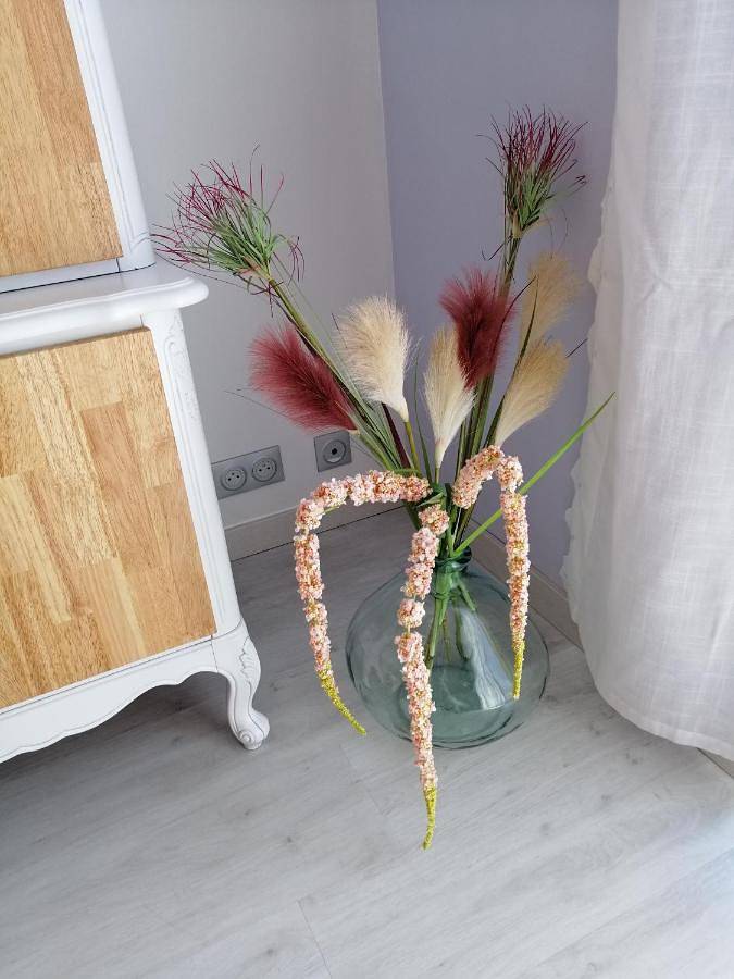 Location de vacances pour 2 personnes, avec jardin ainsi que vue et piscine à Vinassan - 3