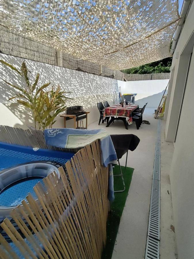 Location de vacances pour 5 personnes, avec Terrasse ainsi que Bassin pour enfant et Piscine à L'Île-d'Olonne