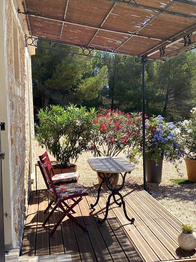 Ferienwohnung für 2 Personen, mit Ausblick und Pool sowie Garten in Cassis - 3