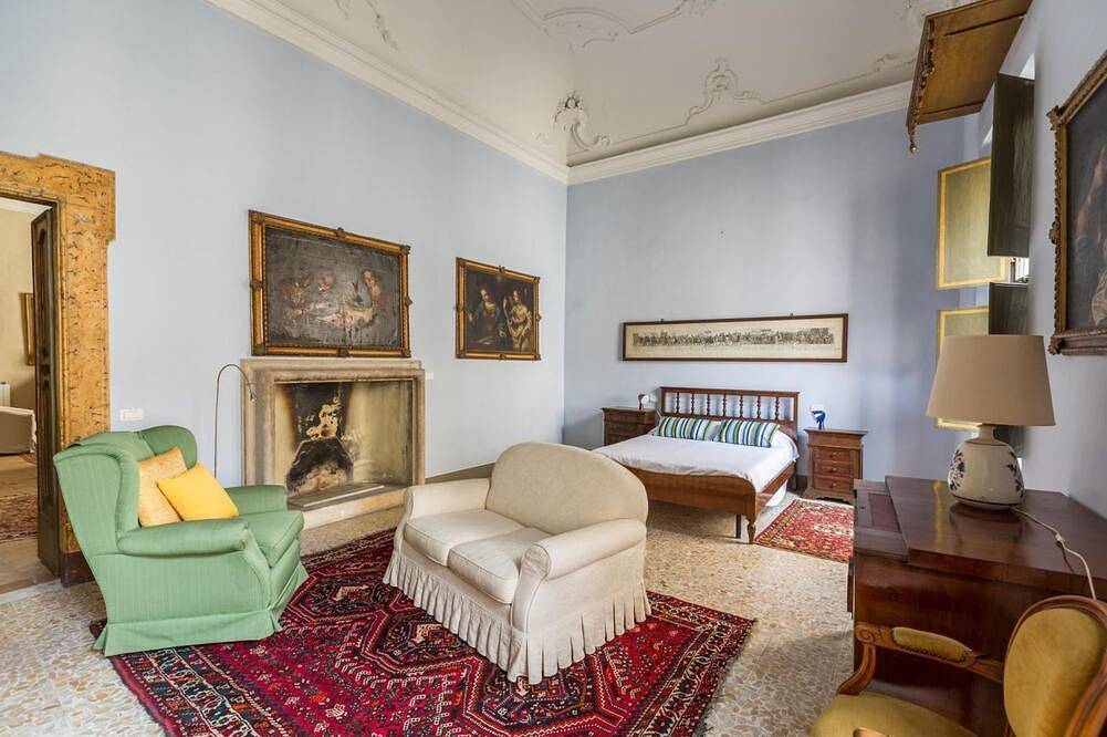 Appartamento intero, Dimora Castracane - Casa in palazzo storico del 1400 con chiostro, balcone e parcheggio privato in Fano (Italia), Fano (Comune)
