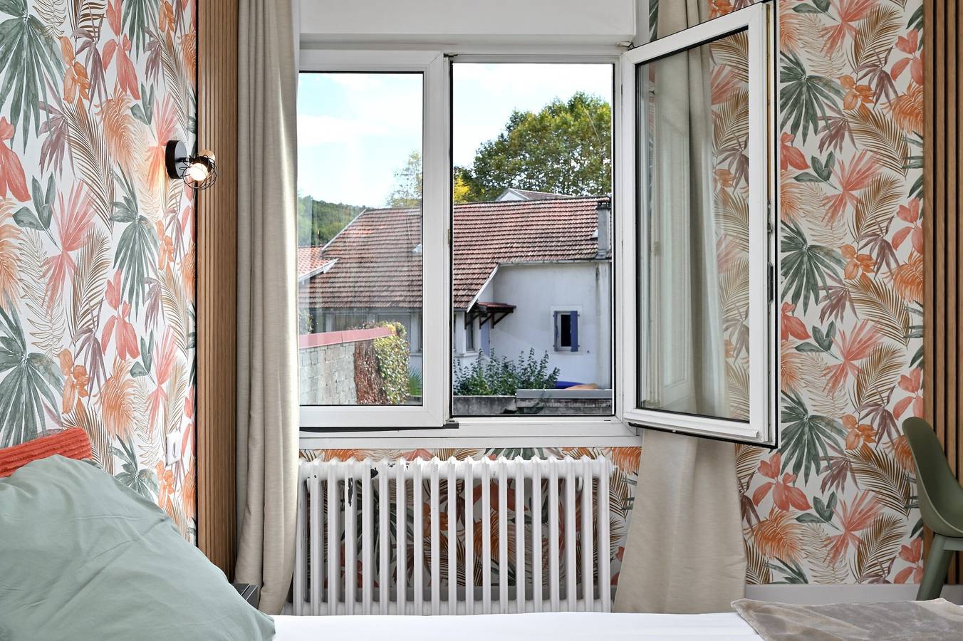 Habitación 'Chambre 7' con terraza compartida, Wi-Fi y aire acondicionado in Salies-du-Salat, Alto Garona