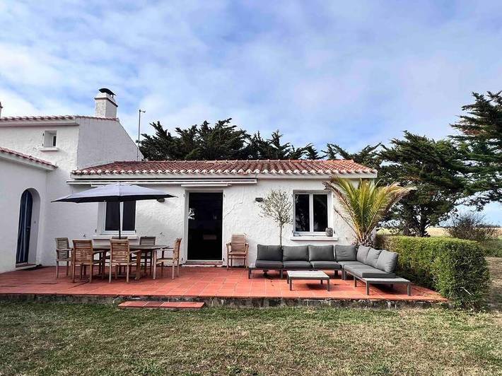 Location de vacances pour 6 personnes, avec Terrasse ainsi que Jardin et Vue à Bouin - 3