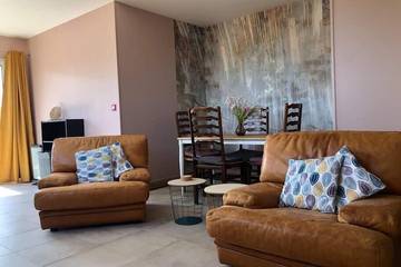 Gîte pour 4 personnes, avec jardin et balcon à Saint-Côme-de-Fresné