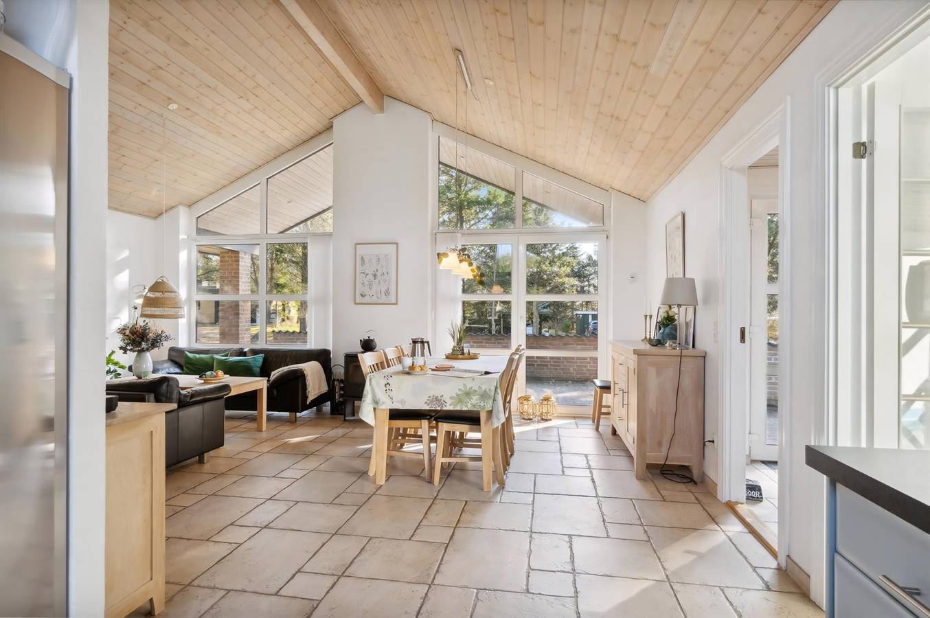 Awesome home in Sæby w/ 3 Bedrooms, Indoor swimming pool and Sauna in Sæby, Nordostjütland