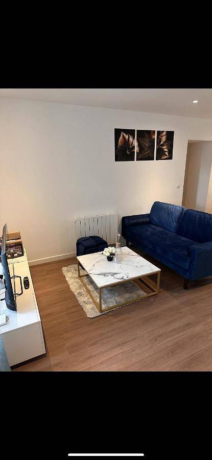 Appartement entier, One-Bedroom Apartment in Monthyon, Seine-et-Marne