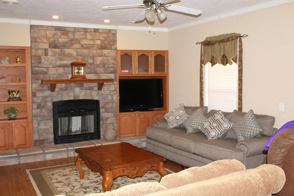 Mid Lake - Triple Forbes Fish Camp in Toledo Bend Reservoir