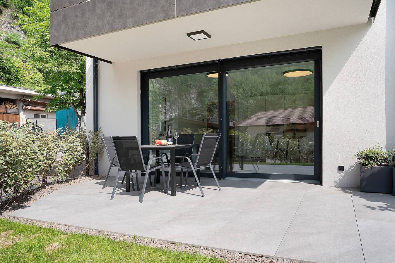 Entire apartment, Apartment 'Haus Weinblick Apt 3' with Mountain View, Wi-Fi and Air Conditioning in Margreid an der Weinstraße, Nonsberg Group