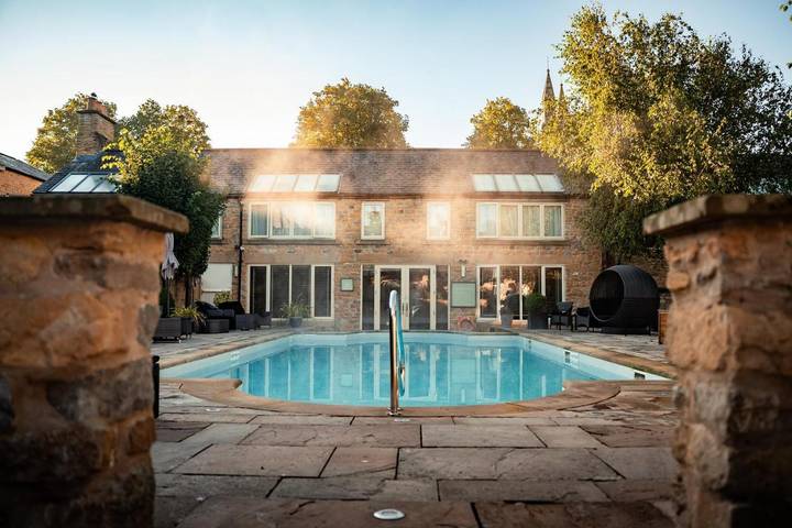 Holiday rental for 2 people, with Hot tub and Terrace as well as Garden and Pool in Helmsley