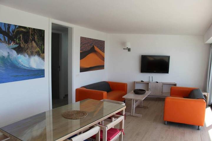 Casa rural para 8 personas, con jacuzzi además de jardín y terraza en Famara - 4