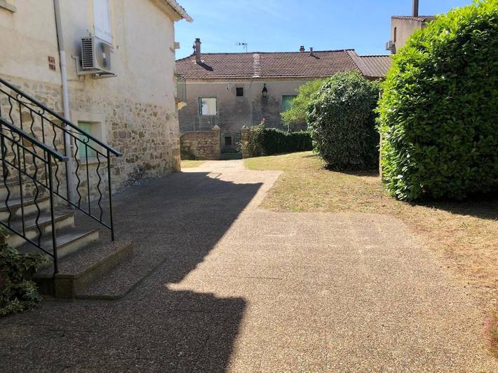 Location de vacances pour 6 personnes, avec terrasse, animaux acceptés à Ners - 3