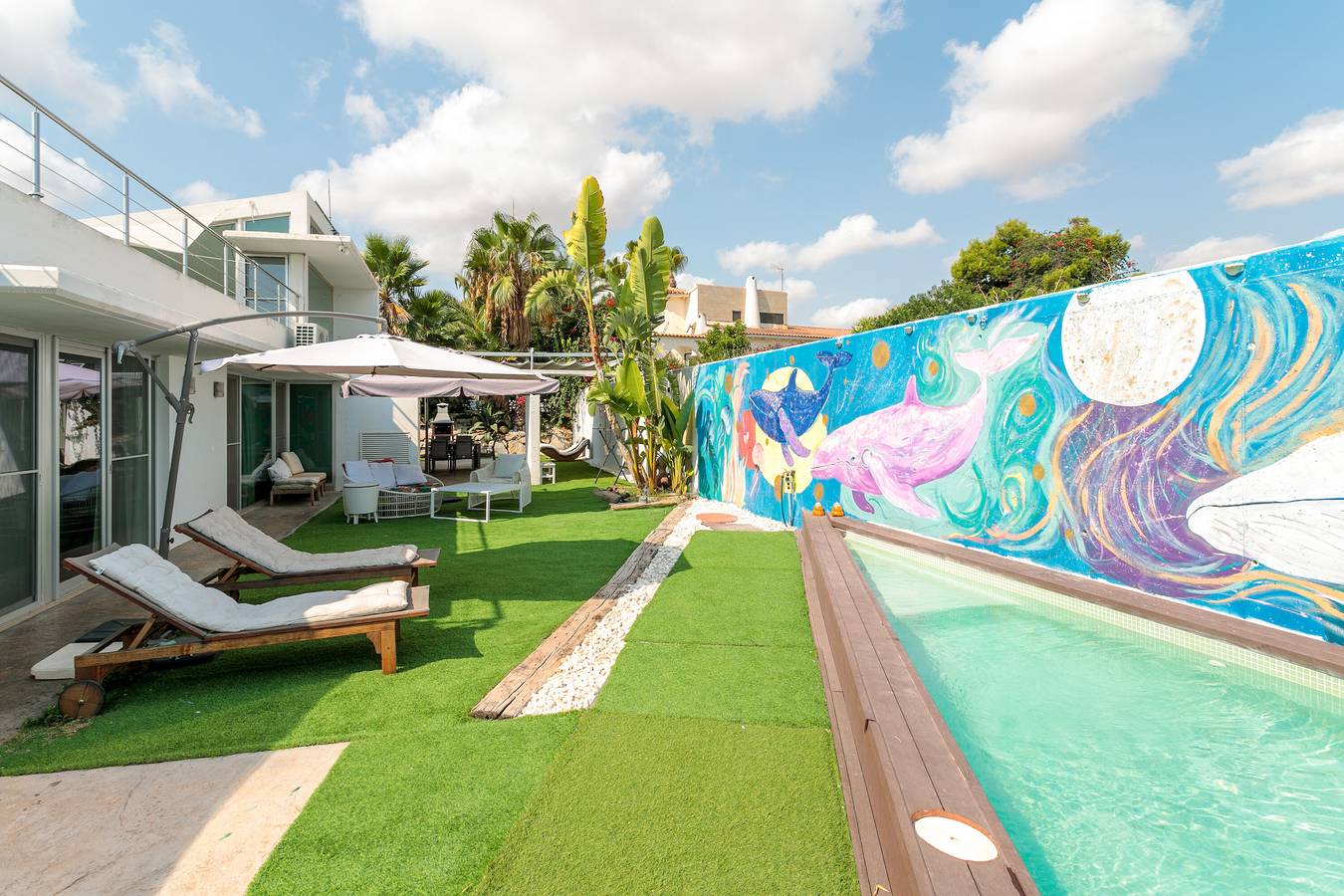 Ferienhaus 'Hathor' mit Bergblick, Wlan und Klimaanlage in Mutxamel, Costa Blanca