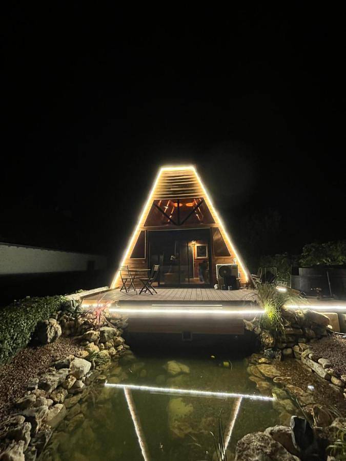 Location de vacances pour 10 personnes, avec Jacuzzi et Terrasse ainsi que Piscine et Vue dans Villampuy