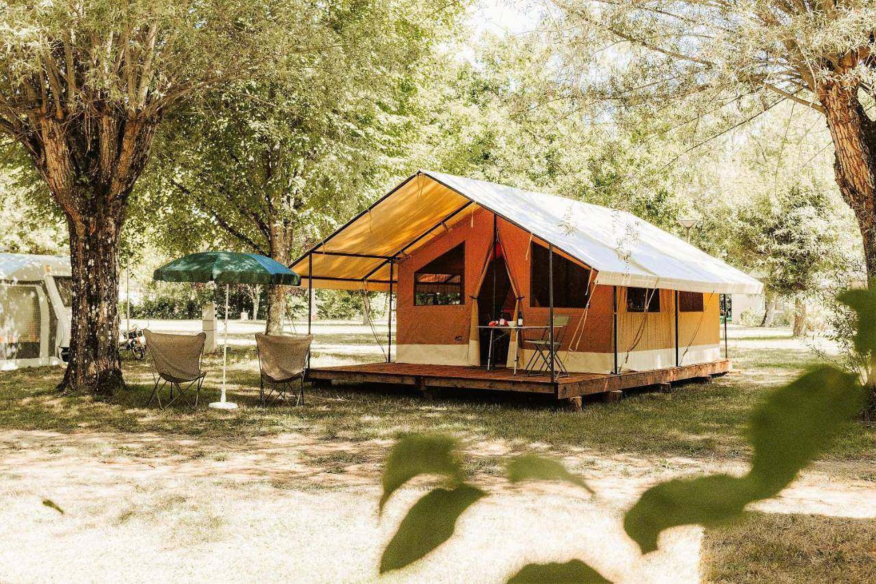 Camping Onlycamp Les Peupliers in Lépin-le-Lac, Région de Chambéry