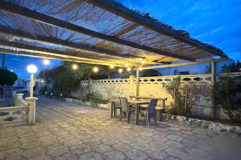 Ganze Wohnung, Villa Odetta - app. Amphora an oasis in the Salento sea between two nature reserves in Manduria, Golf von Tarent